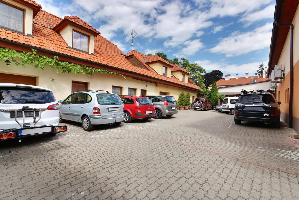 Penzion U Zamku Lednice Kültér fotó
